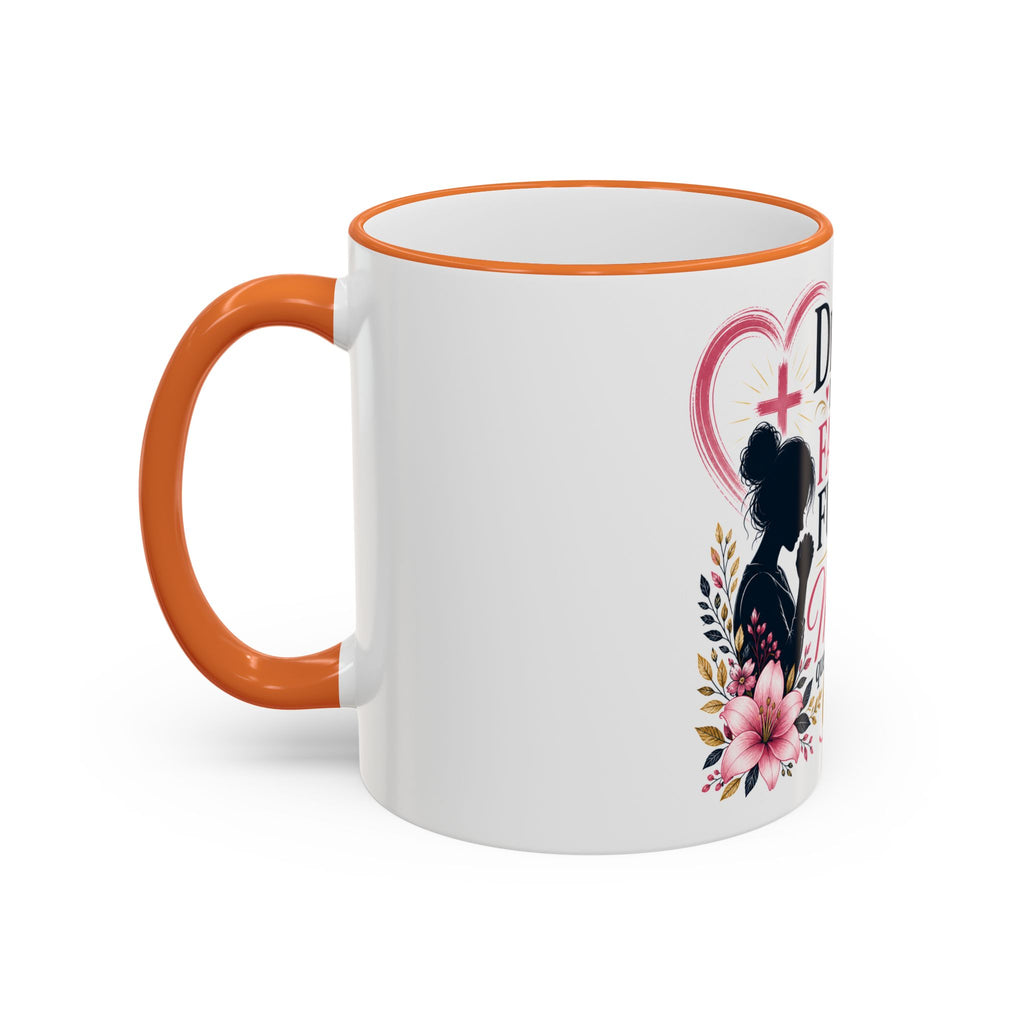 Accent Rim & Handle Mug — Spanish "Detrás de Cada Familia Fuerte Hay Una Madre Que Ora" Inspirational Coffee Mug